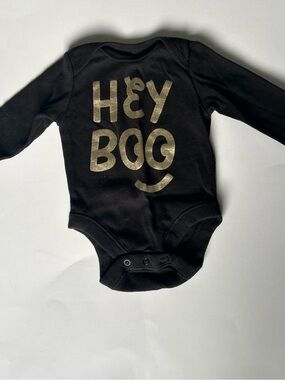 🍼5/$20🍼 Hey Boo Black Long-Sleeve Baby One-Piece with Gold Lettering